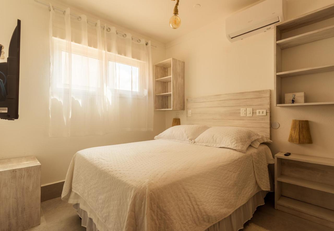 Casa D'Aroeira Residencial Boutique - Centro De Juquei - 2 Quadras Do Mar - Servico De Praia - Roupa De Cama 600 Fios Algodao Egipcio - Toalhas Banho E Praia - Tudo Novo - Estacionamento Interno - Cozinha - Consulte Unidades Com Ofuro Hidro E Cromote Kültér fotó