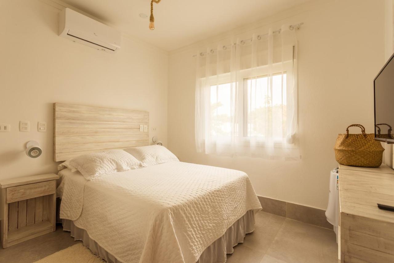 Casa D'Aroeira Residencial Boutique - Centro De Juquei - 2 Quadras Do Mar - Servico De Praia - Roupa De Cama 600 Fios Algodao Egipcio - Toalhas Banho E Praia - Tudo Novo - Estacionamento Interno - Cozinha - Consulte Unidades Com Ofuro Hidro E Cromote Kültér fotó