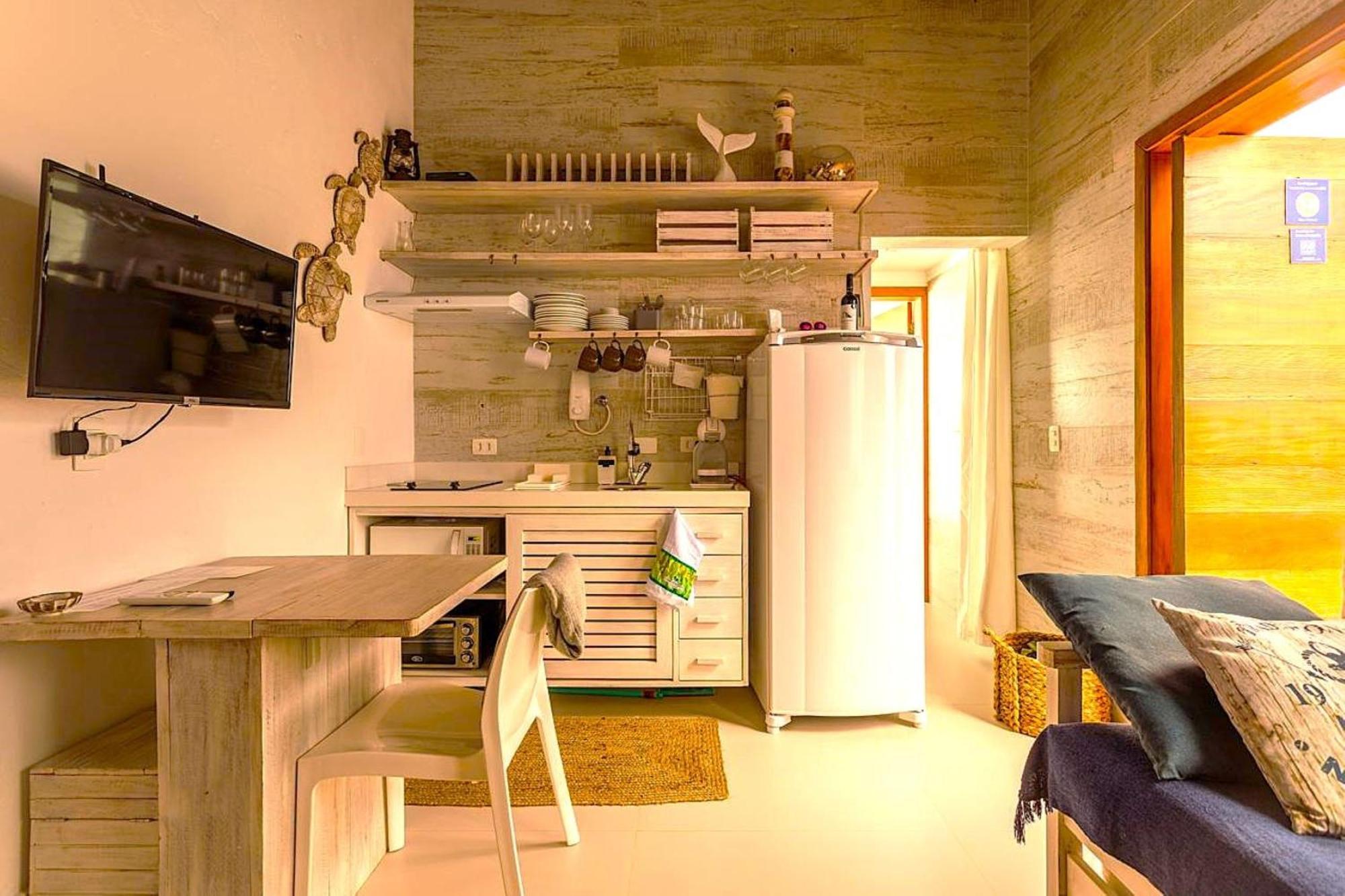 Casa D'Aroeira Residencial Boutique - Centro De Juquei - 2 Quadras Do Mar - Servico De Praia - Roupa De Cama 600 Fios Algodao Egipcio - Toalhas Banho E Praia - Tudo Novo - Estacionamento Interno - Cozinha - Consulte Unidades Com Ofuro Hidro E Cromote Kültér fotó