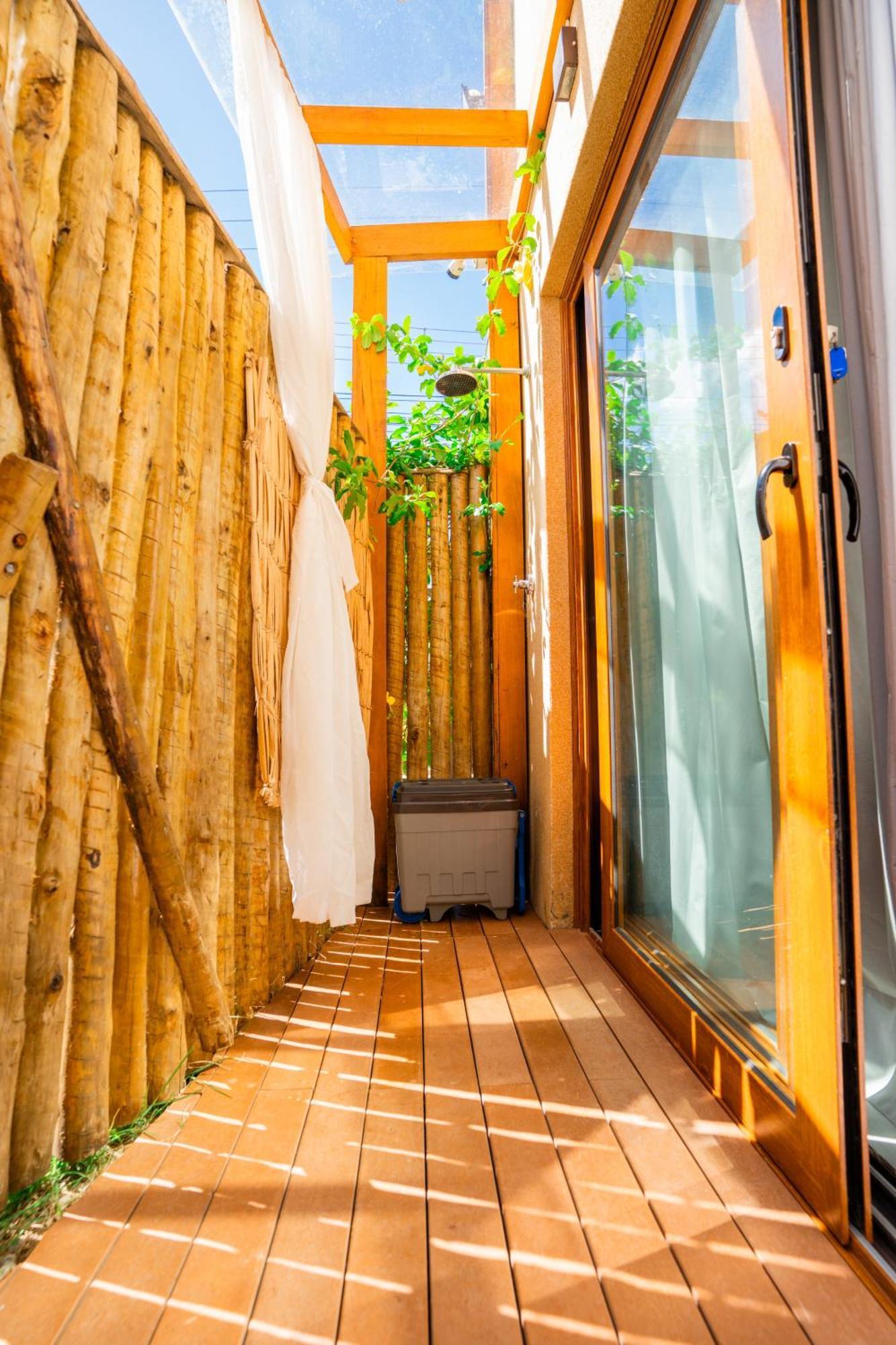 Casa D'Aroeira Residencial Boutique - Centro De Juquei - 2 Quadras Do Mar - Servico De Praia - Roupa De Cama 600 Fios Algodao Egipcio - Toalhas Banho E Praia - Tudo Novo - Estacionamento Interno - Cozinha - Consulte Unidades Com Ofuro Hidro E Cromote Kültér fotó